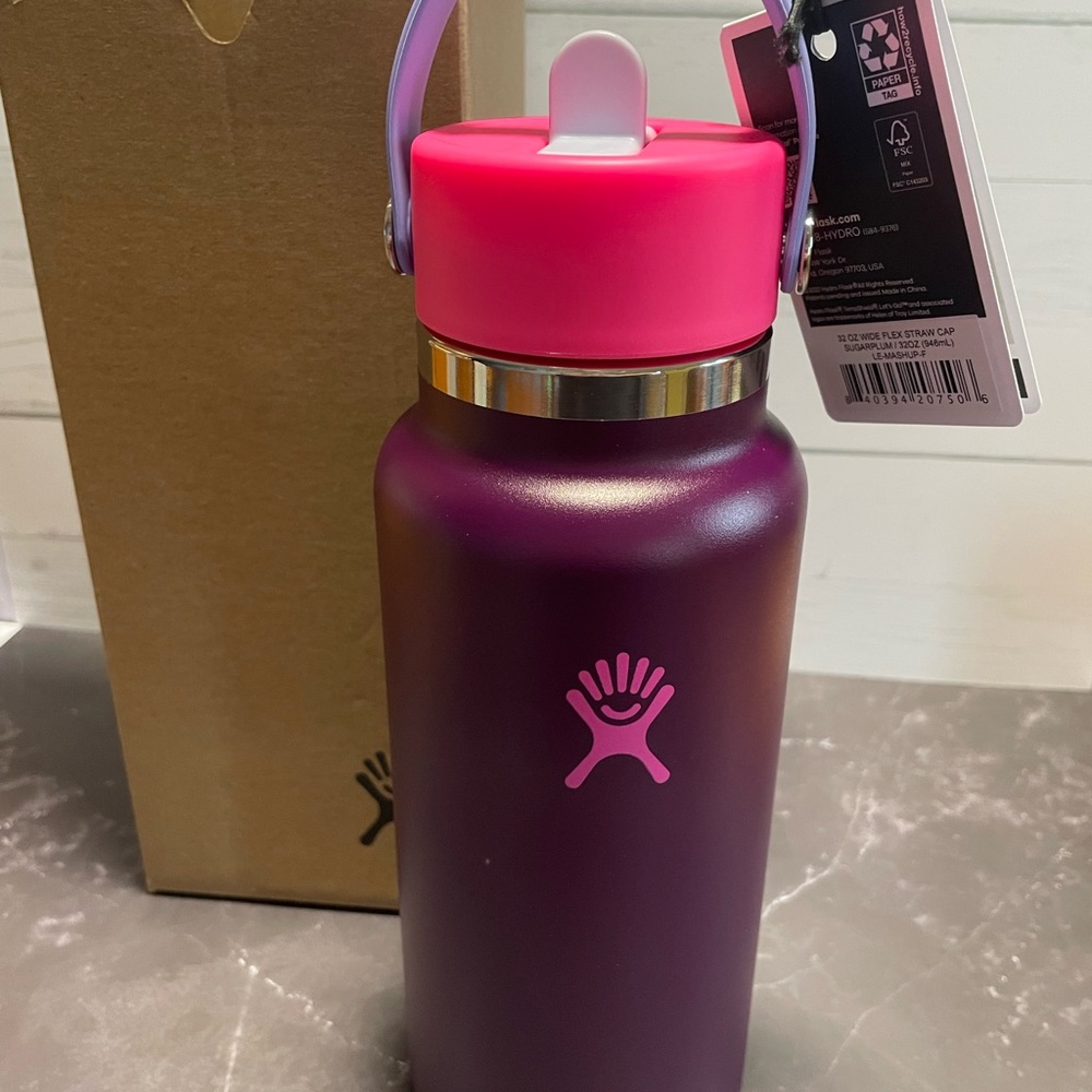 Hydro Flask 32 oz Wide Mouth with Flex Straw Cap in Sugarplum - Picture 9 of 11
